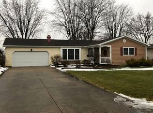 105 Mary St, Botkins, OH 45306