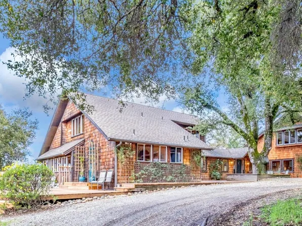 25820 Adams Rd, Los Gatos, CA 95033