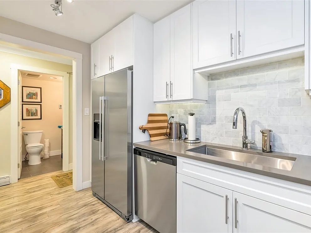 2 bed, 1121 sqft, $3,500 — Photo 3
