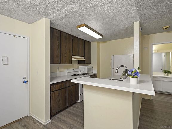 3rd image of 1615 Hotel Cir S Unit D110