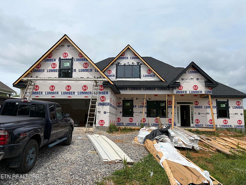 1st image of 103 Chestnut Oak Ct