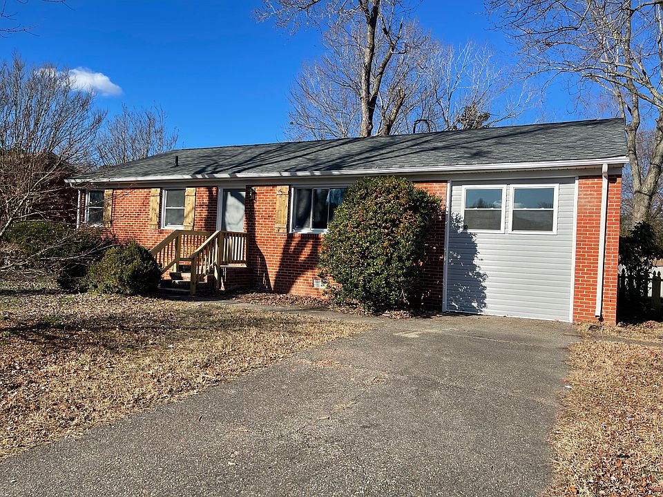 1st image of 106 Scott Dr