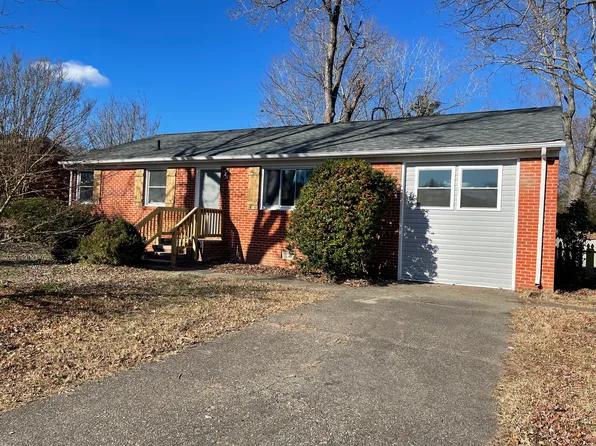 106 Scott Dr, Williamsburg, VA 23185