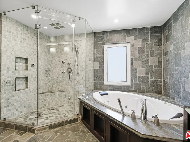 8739 McLennan Ave — Photo 28