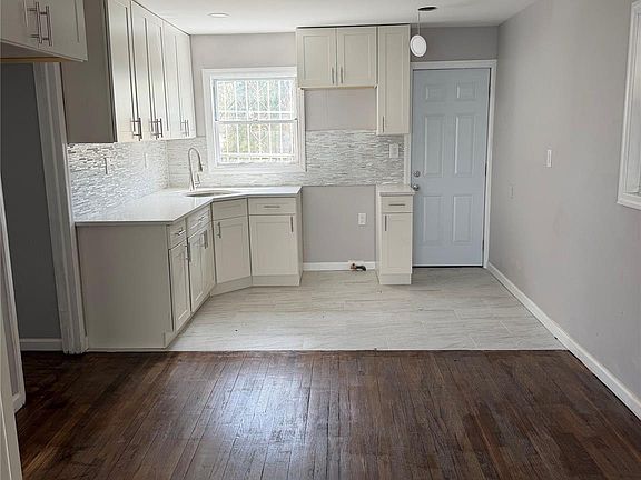 5th image of 12815 235th Street