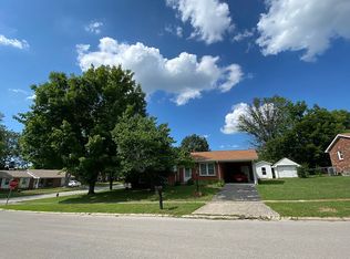 816 Nancy St, Versailles, KY 40383