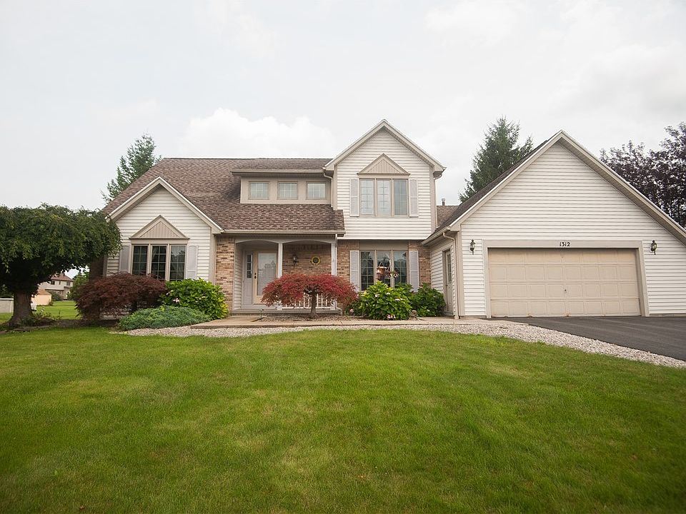 1st image of 1312 Lakeville Ln