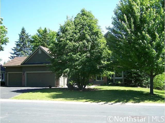 1st image of 2645 Longacres Dr