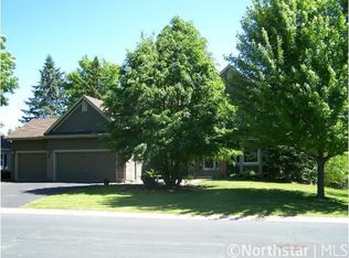 2645 Longacres Dr, Chanhassen, MN 55317
