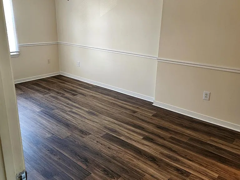 214 Castleton Ter — Photo 15