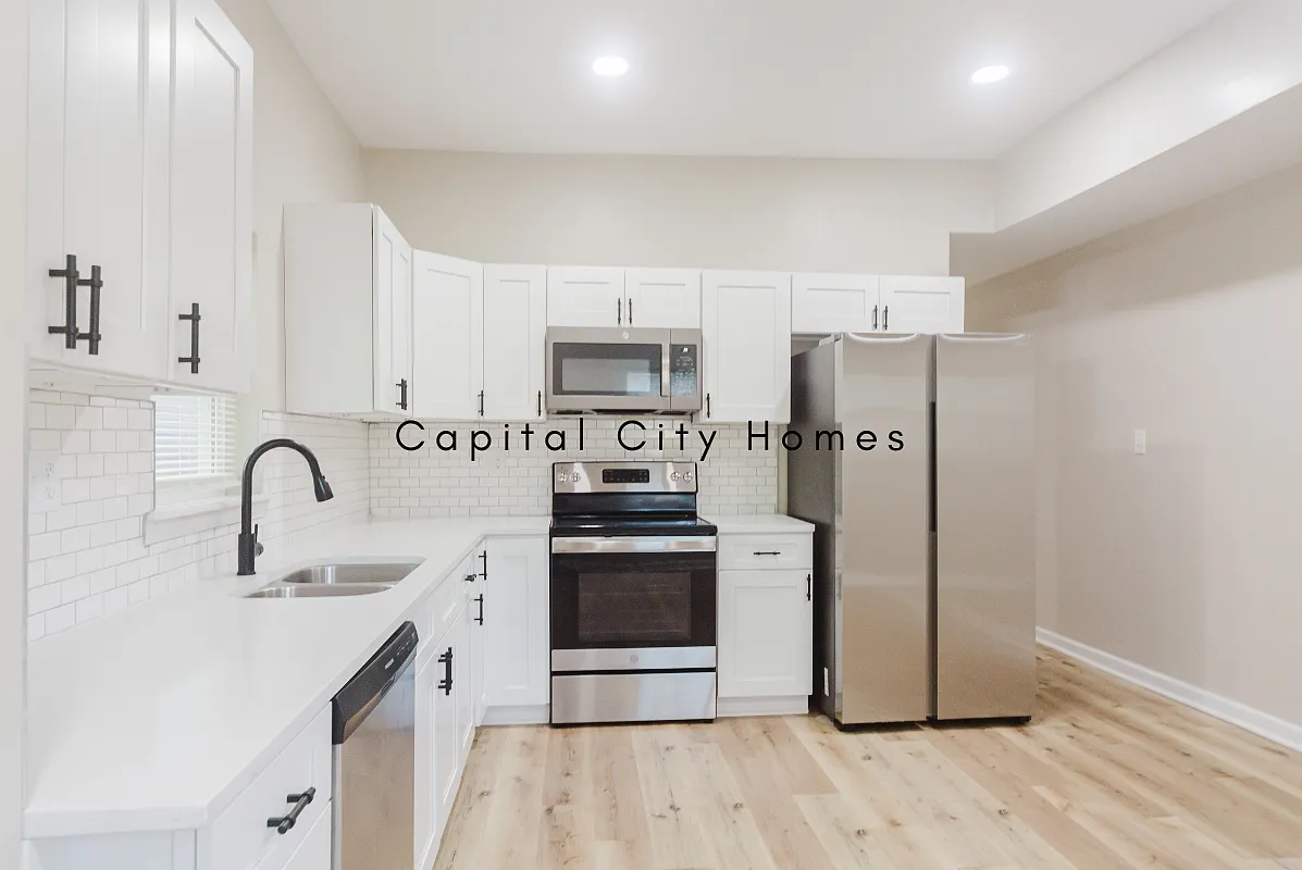 2 bed, 1369 sqft, $1,450 — Photo 1