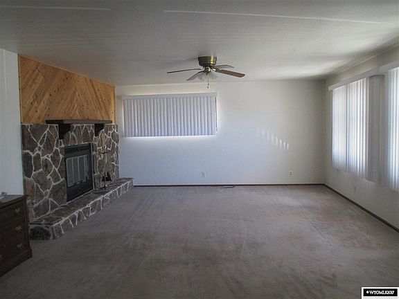 2nd image of 1431 Palisades Way