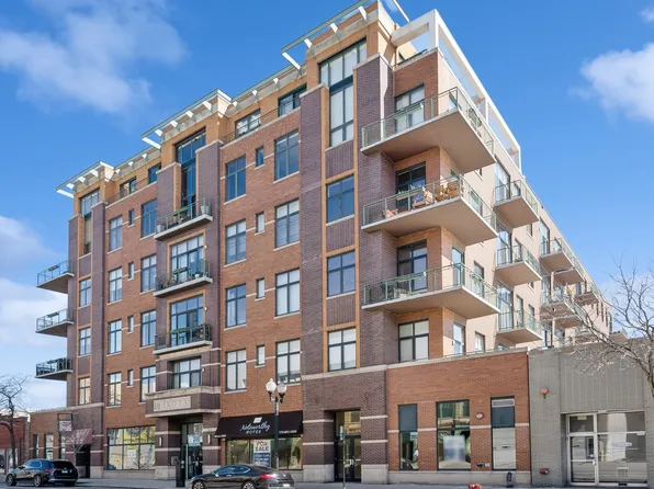 3631 N Halsted St APT 308, Chicago, IL 60613