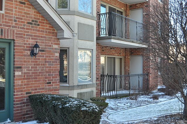 1st image of 6223 W 94th St APT 1NW