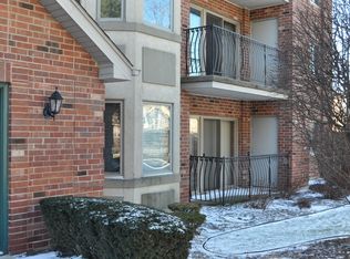 6223 W 94th St APT 1NW, Oak Lawn, IL 60453