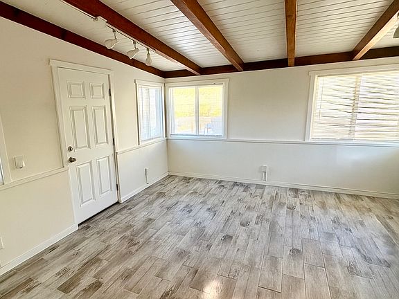 5th image of 7864 Kenyon Ave