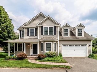 3 Cisco Dr #3, Shelton, CT 06484