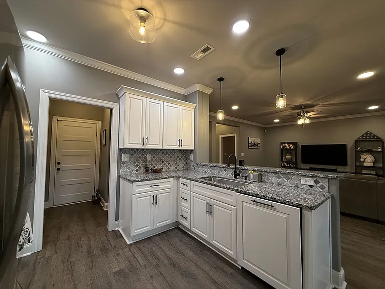 2604 Etna Dr — Photo 15
