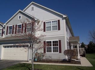 2224 Hillsboro Ct, Aurora, IL 60503
