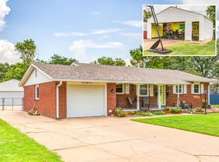 2053 Roach St, Salina, KS 67401
