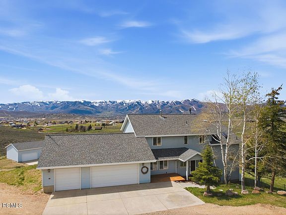 4th image of 1380 E Crescent Dr N