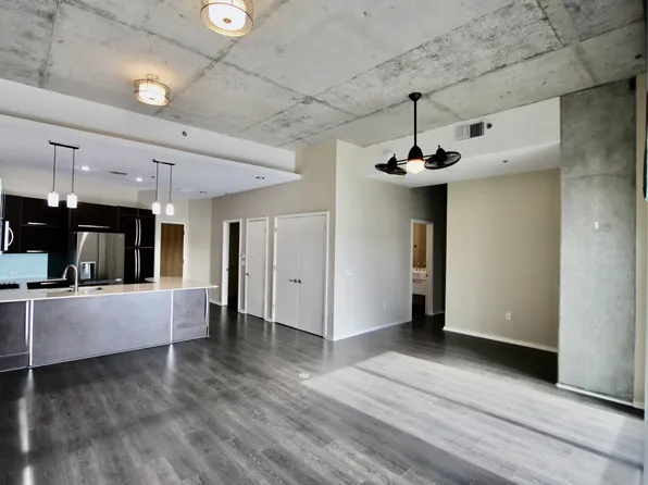 700 12th Ave S Unit 807, Nashville, TN 37203
