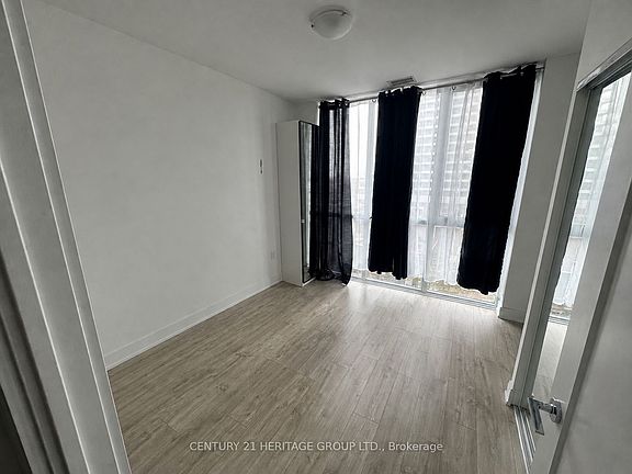 4th image of 65 Annie Craig Dr #402