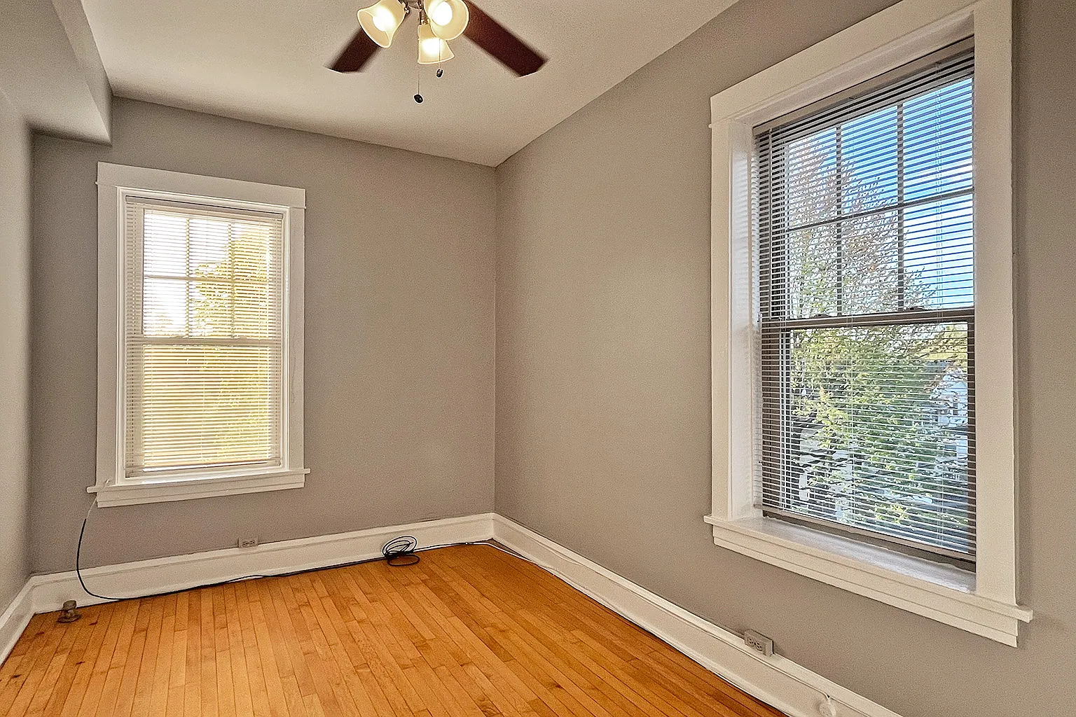 730-734 Carpenter Ave. — Photo 4