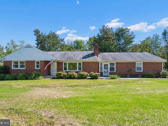 2nd image of 26813 Grace Ct