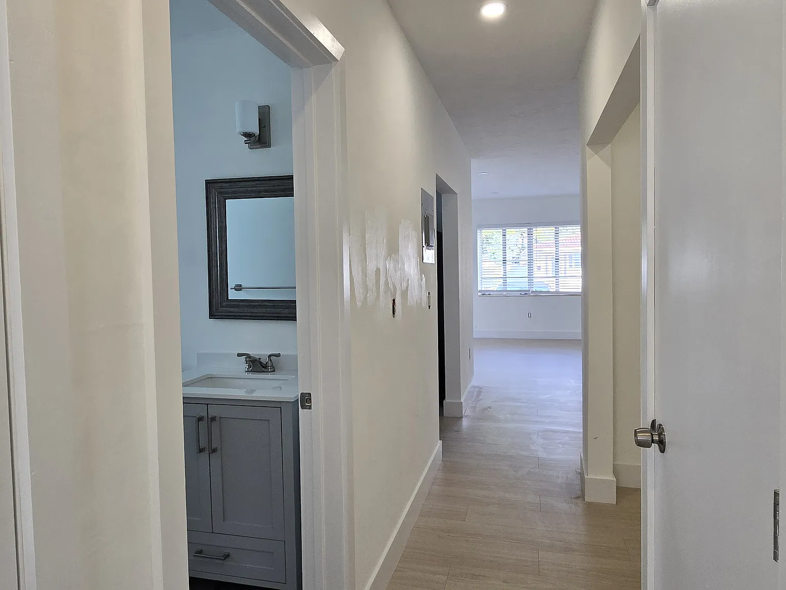 1 bed, 795 sqft, $1,800 — Photo 3