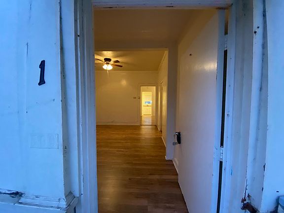 2nd image of 509 York St #A