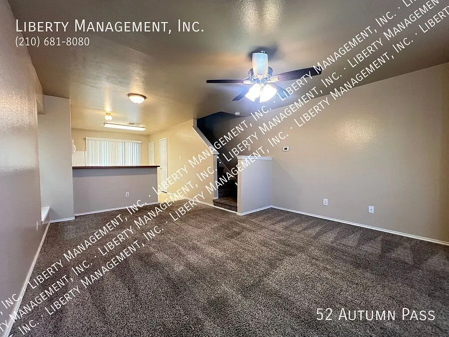Great 2 Bed, 2.5 Bath Townhome — Photo 4
