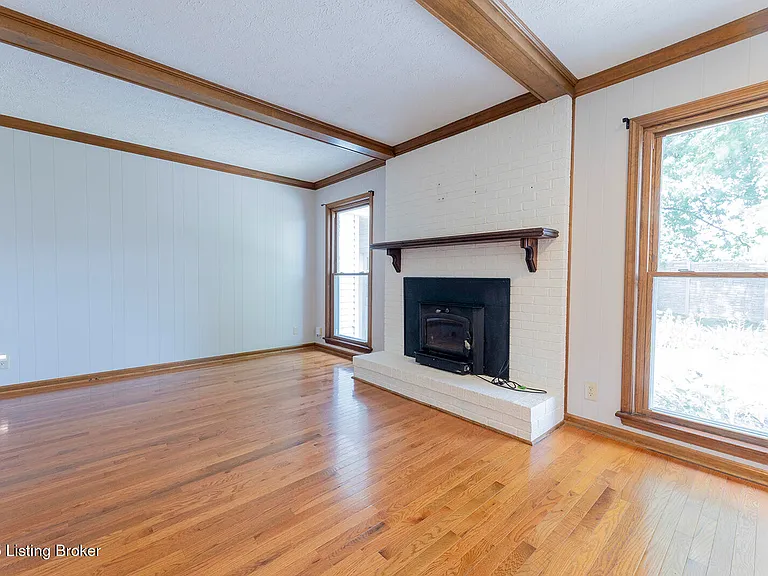 2901 Creekside Dr — Photo 7