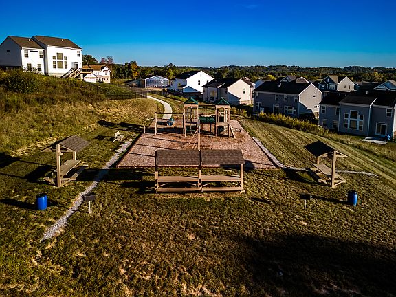 4th image of 11017 Farmview Dr