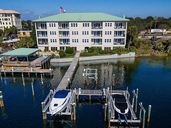 5th image of 602 Harbor Blvd Unit 202