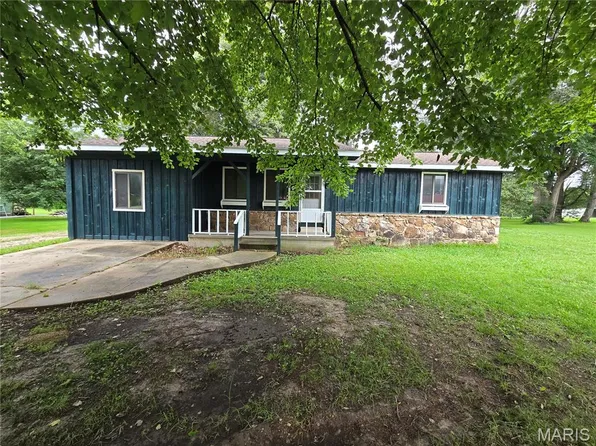 106 McCormick St, Dexter, MO 63841