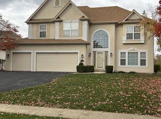 7390 Bittersweet Dr, Gurnee, IL 60031