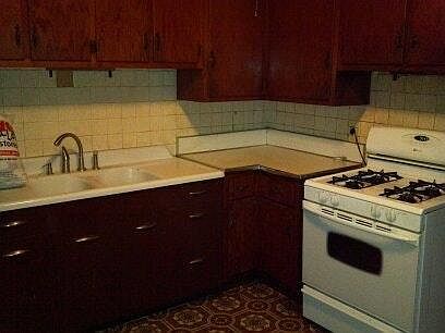 4th image of 1111 Grant Ave