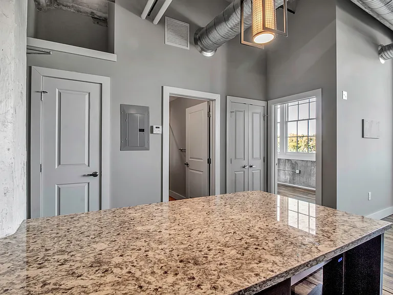 Crescendo Loft Apartments — Photo 23