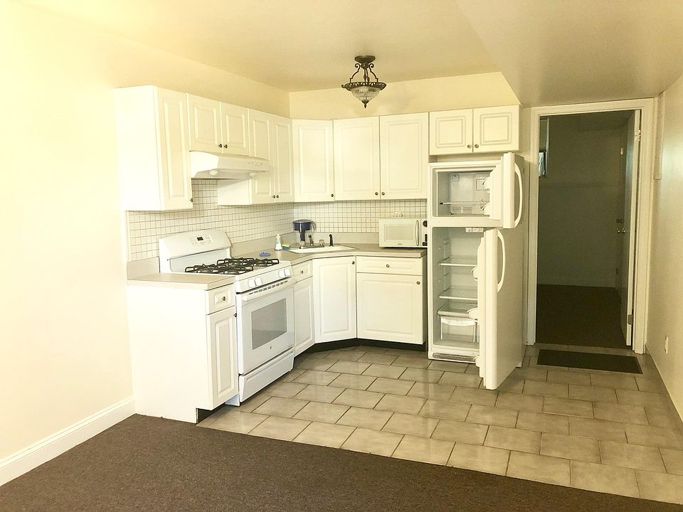 1st image of 16 Conrad Ave #2