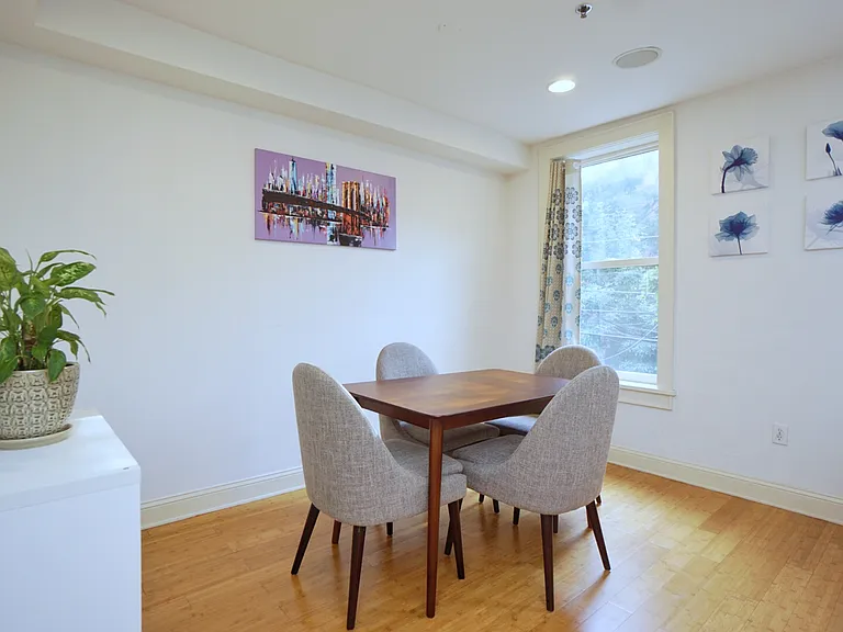 223 Park Ave #2 — Photo 2