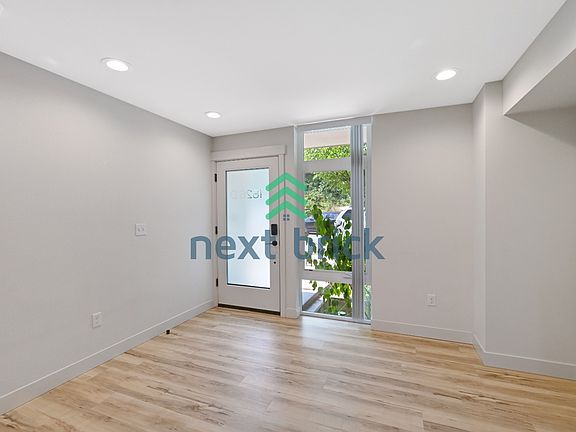 3rd image of 1826 26th Ave #D