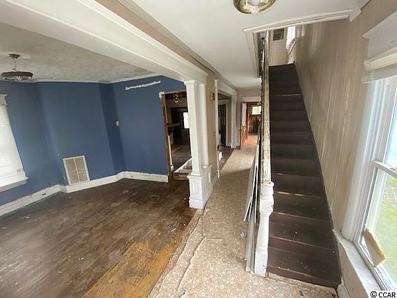 2nd image of 417 Cox Ave