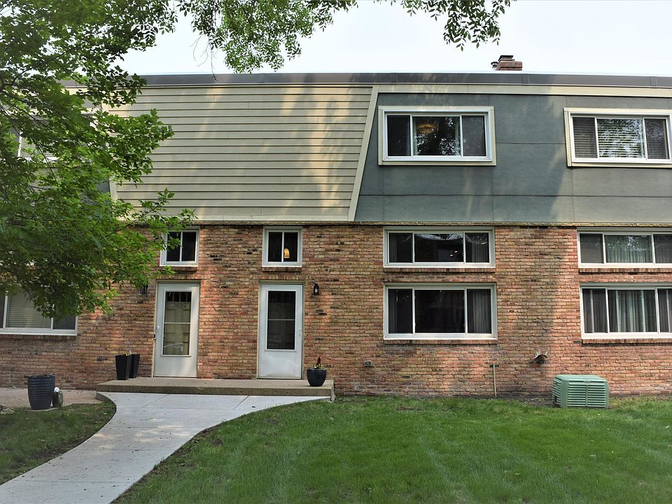 1st image of 7435 W Franklin Ave #206