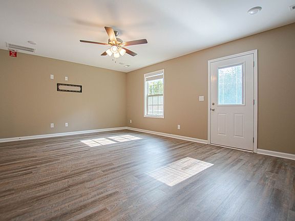 3rd image of 135 Country Ln Unit 302