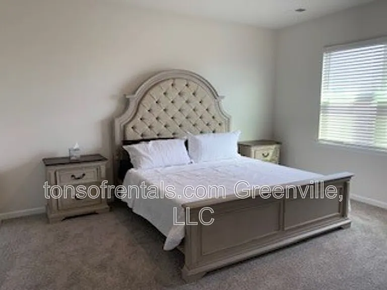 938 Pineland Dr — Photo 7