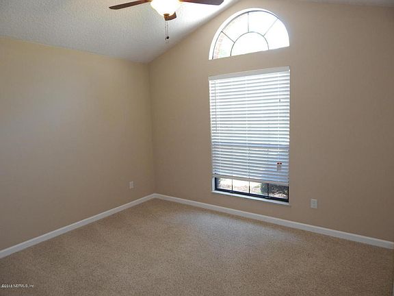 3rd image of 1443 Winfred Dr E
