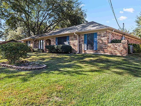 5th image of 1805 Northpark Cir