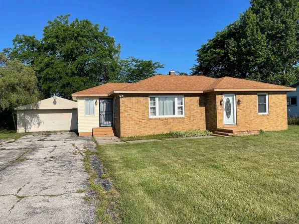 135 S Outer Dr, Saginaw, MI 48601