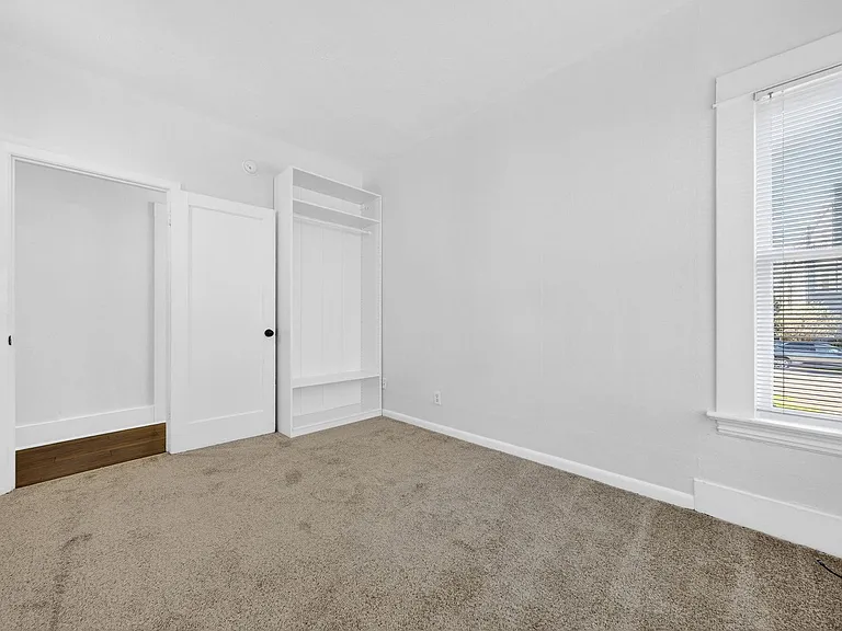5114 N Williams Ave — Photo 14